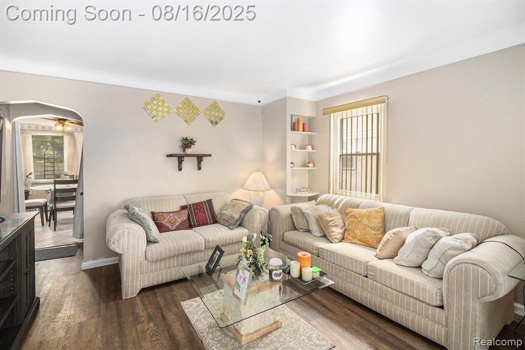 9574 Burt Road Detroit, MI 48228 - Photo 5 of 17 Gallery Image 5