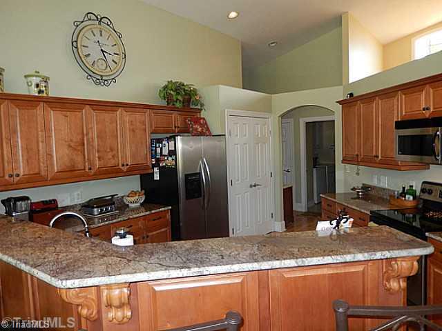 952 Rivers Edge Drive Graham, NC 27253 - Photo 7 of 16 Kitchen.