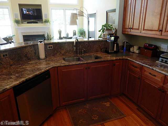 952 Rivers Edge Drive Graham, NC 27253 - Photo 8 of 16 Kitchen.
