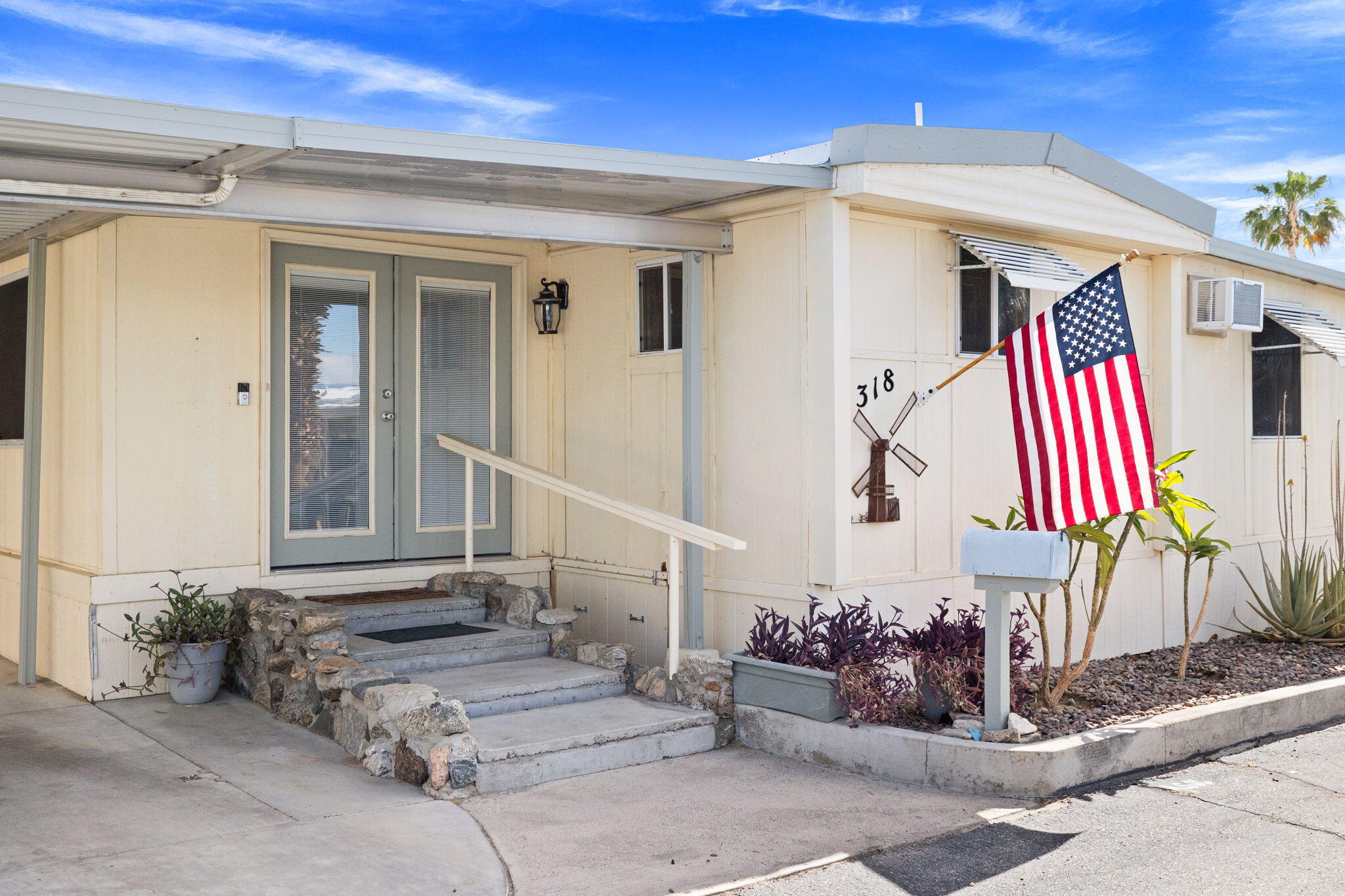 74711 Dillon Road, Unit 318 Desert Hot Springs, CA 92241 - Photo 4 of 53 a view of entryway front of house