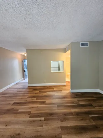 $1,500 | 1850 North Congress Avenue, Unit 206, West Palm Beach, FL 33401