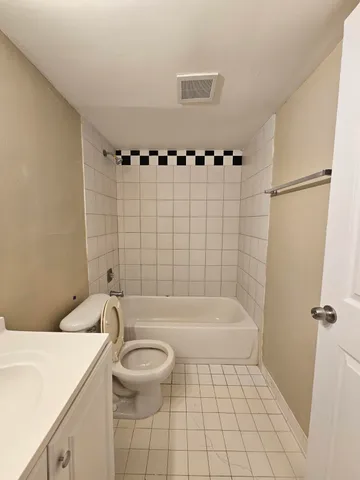 $1,500 | 1850 North Congress Avenue, Unit 206, West Palm Beach, FL 33401