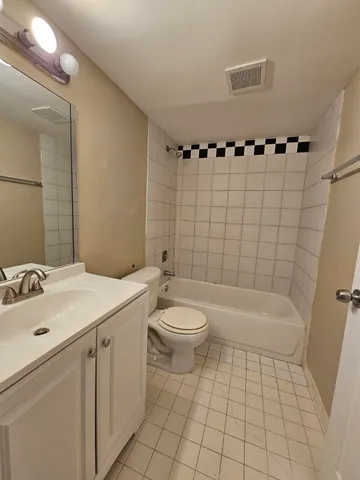 $1,500 | 1850 North Congress Avenue, Unit 206, West Palm Beach, FL 33401