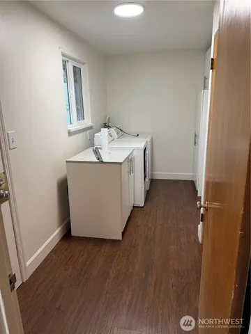 $2,995 | 22415 73rd Place West, Edmonds, WA 98026