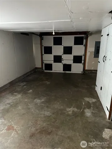 $2,995 | 22415 73rd Place West, Edmonds, WA 98026