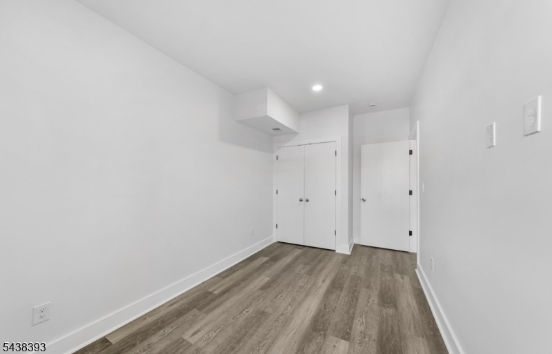 1119 Hampton Place, Unit 2 Elizabeth, NJ 07201 - Photo 4 of 11