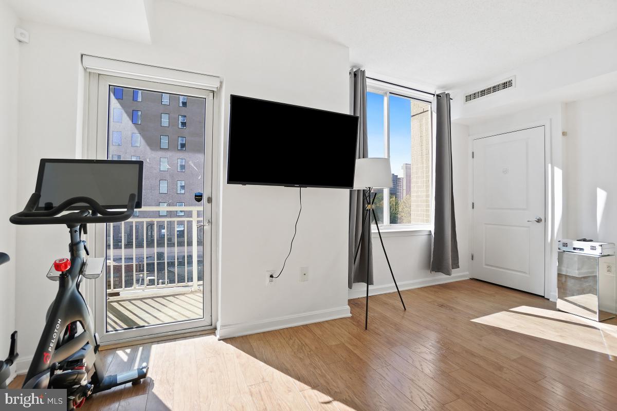 930 Wayne Avenue, Unit 404 Silver Spring, MD 20910 - Photo 13 of 47 Gallery Image 13