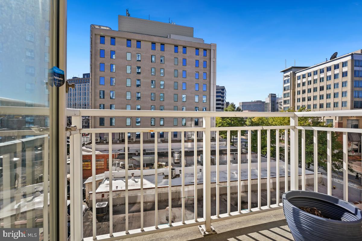 930 Wayne Avenue, Unit 404 Silver Spring, MD 20910 - Photo 16 of 47 Gallery Image 16