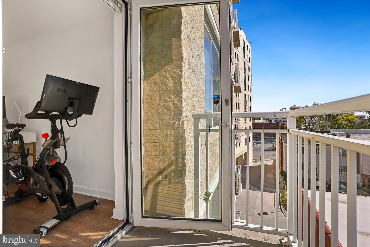 930 Wayne Avenue, Unit 404 Silver Spring, MD 20910 - Photo 17 of 47 Gallery Image 17