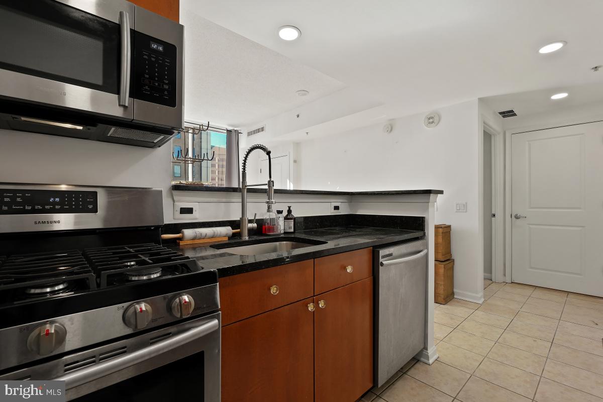930 Wayne Avenue, Unit 404 Silver Spring, MD 20910 - Photo 9 of 47 Gallery Image 9