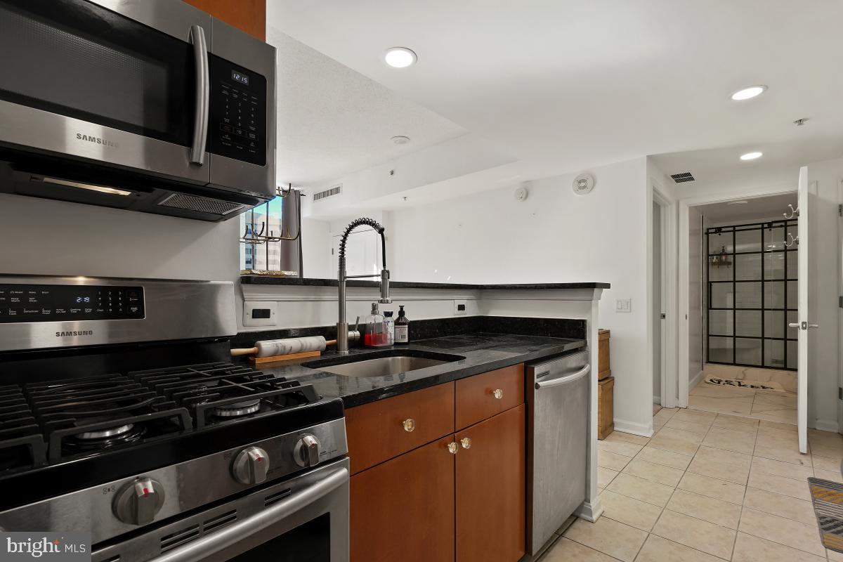 930 Wayne Avenue, Unit 404 Silver Spring, MD 20910 - Photo 10 of 47 Gallery Image 10