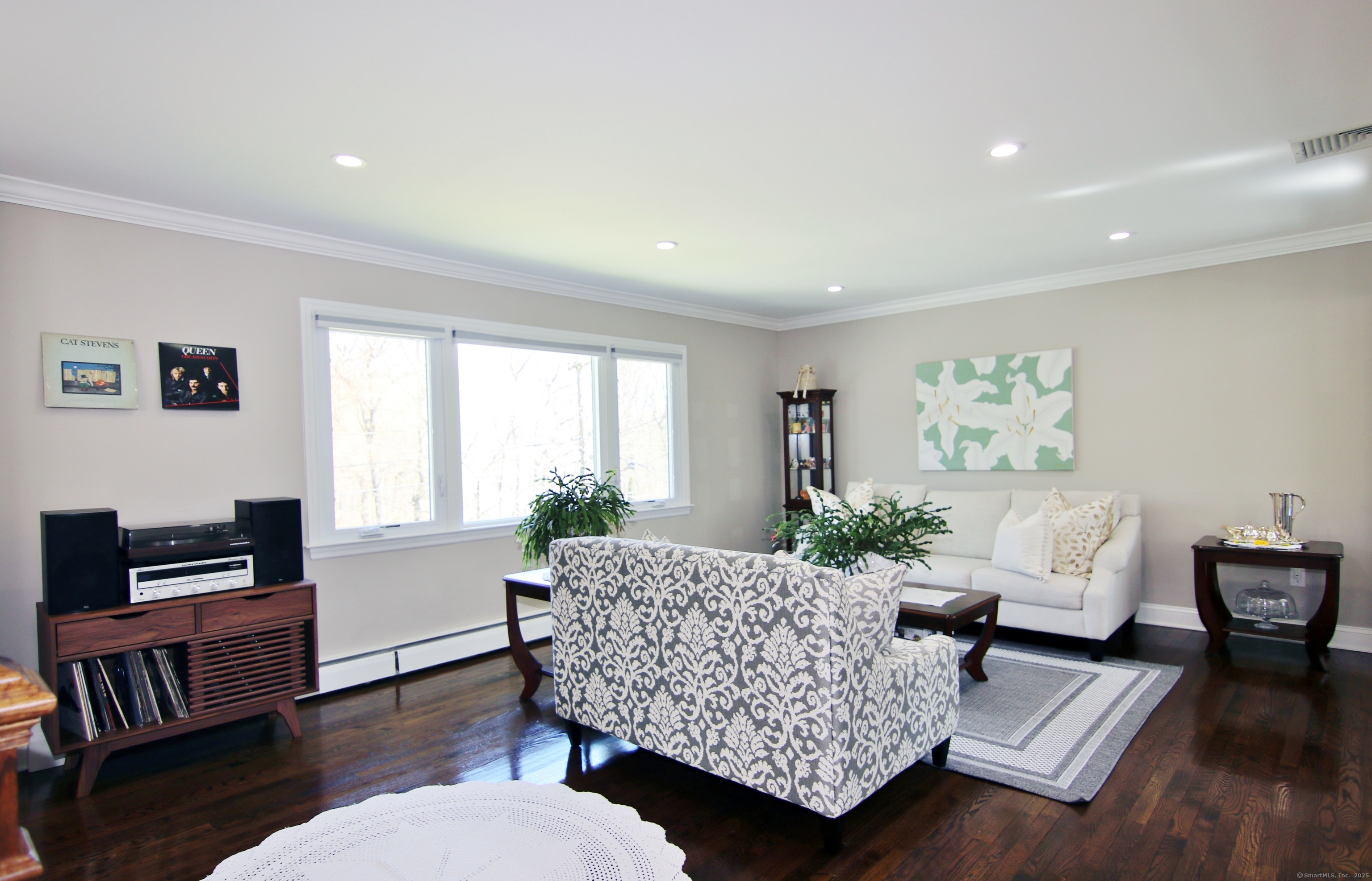 30 Possum Circle Norwalk, CT 06854 - Photo 3 of 23 a living room with furniture and wooden floor