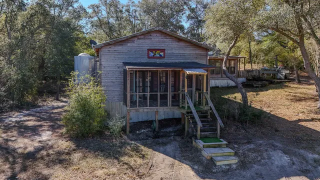 $173,000 | 932 Hammond Lake Drive, Fountain, FL 32438