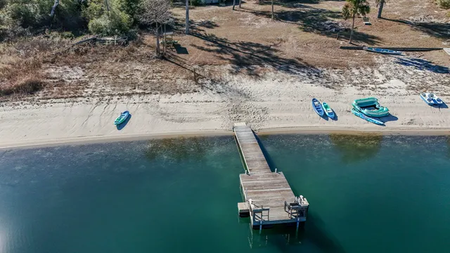 $173,000 | 932 Hammond Lake Drive, Fountain, FL 32438