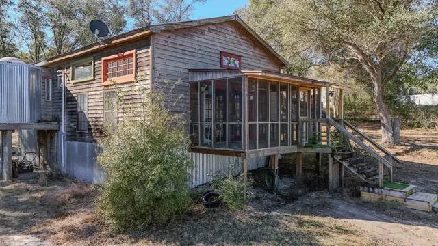 $173,000 | 932 Hammond Lake Drive, Fountain, FL 32438