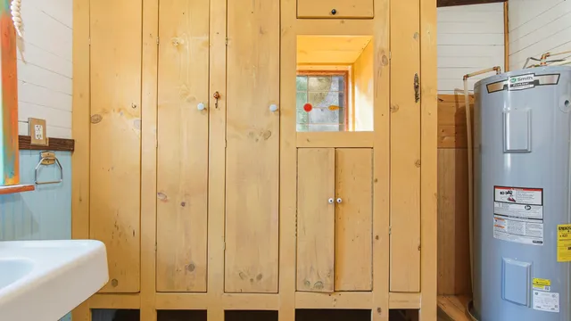 $173,000 | 932 Hammond Lake Drive, Fountain, FL 32438