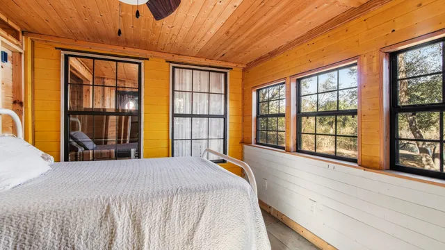 $173,000 | 932 Hammond Lake Drive, Fountain, FL 32438