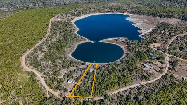 $173,000 | 932 Hammond Lake Drive, Fountain, FL 32438