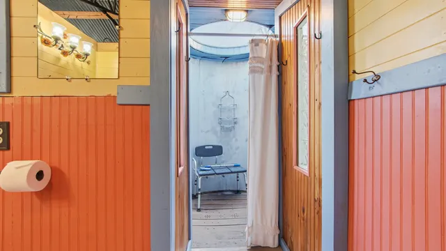 $173,000 | 932 Hammond Lake Drive, Fountain, FL 32438