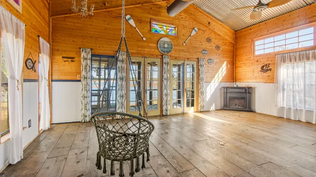 $173,000 | 932 Hammond Lake Drive, Fountain, FL 32438