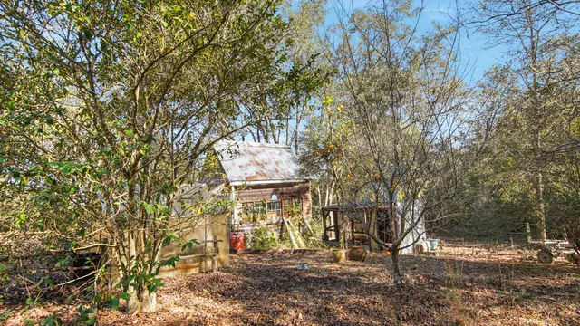 $173,000 | 932 Hammond Lake Drive, Fountain, FL 32438