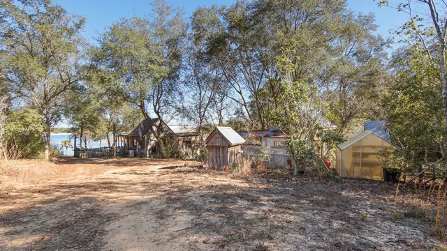 $173,000 | 932 Hammond Lake Drive, Fountain, FL 32438