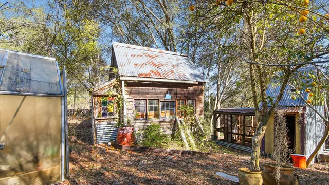 $173,000 | 932 Hammond Lake Drive, Fountain, FL 32438