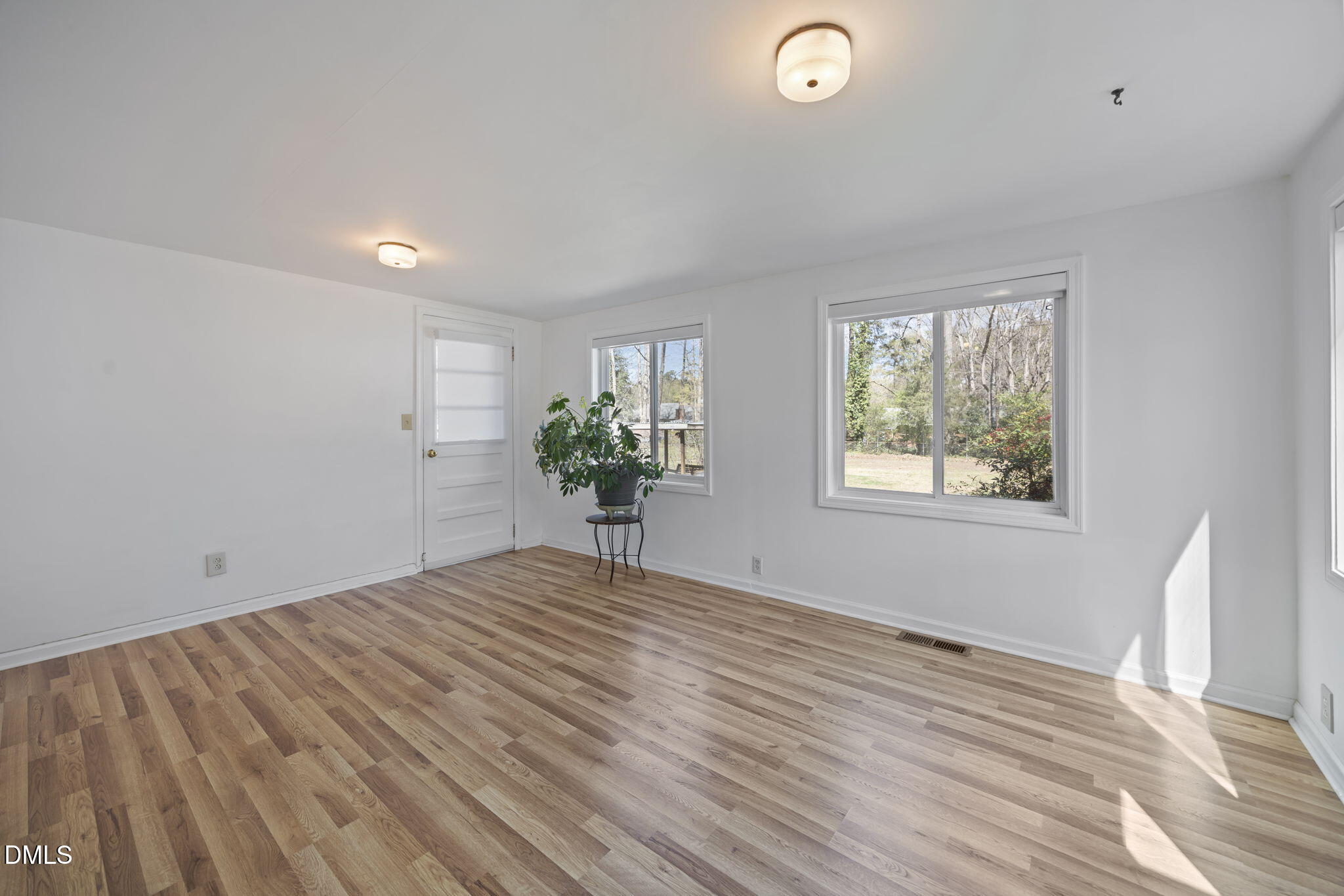 400 Grovemont Road Raleigh, NC 27603 - Photo 16 of 34 16-web-or-mls-IMG_1575