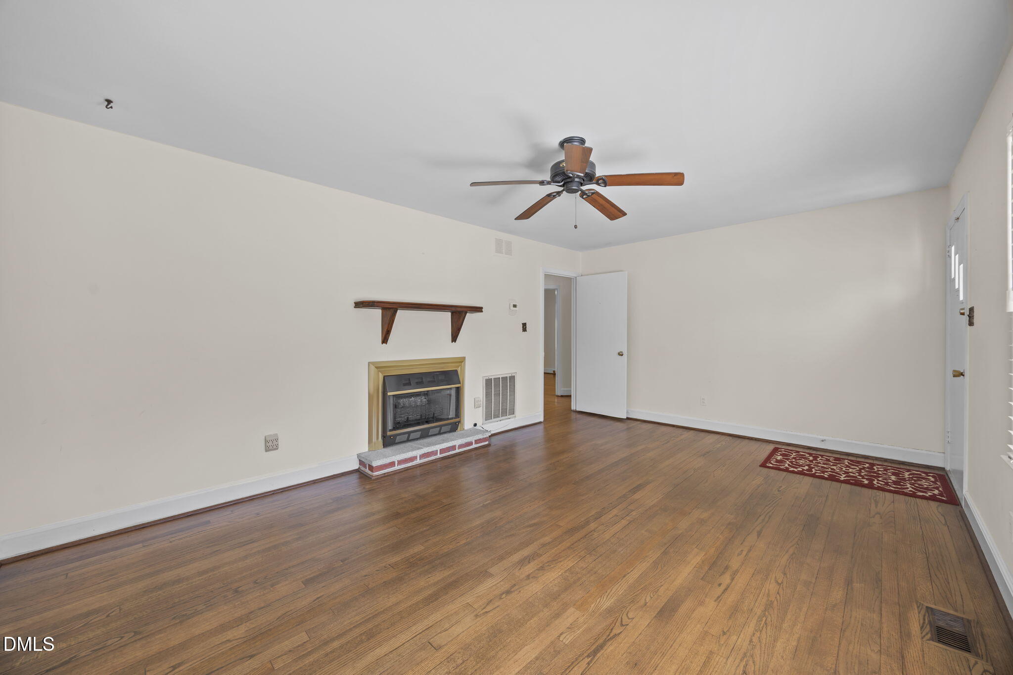 400 Grovemont Road Raleigh, NC 27603 - Photo 5 of 34 5-web-or-mls-IMG_1539