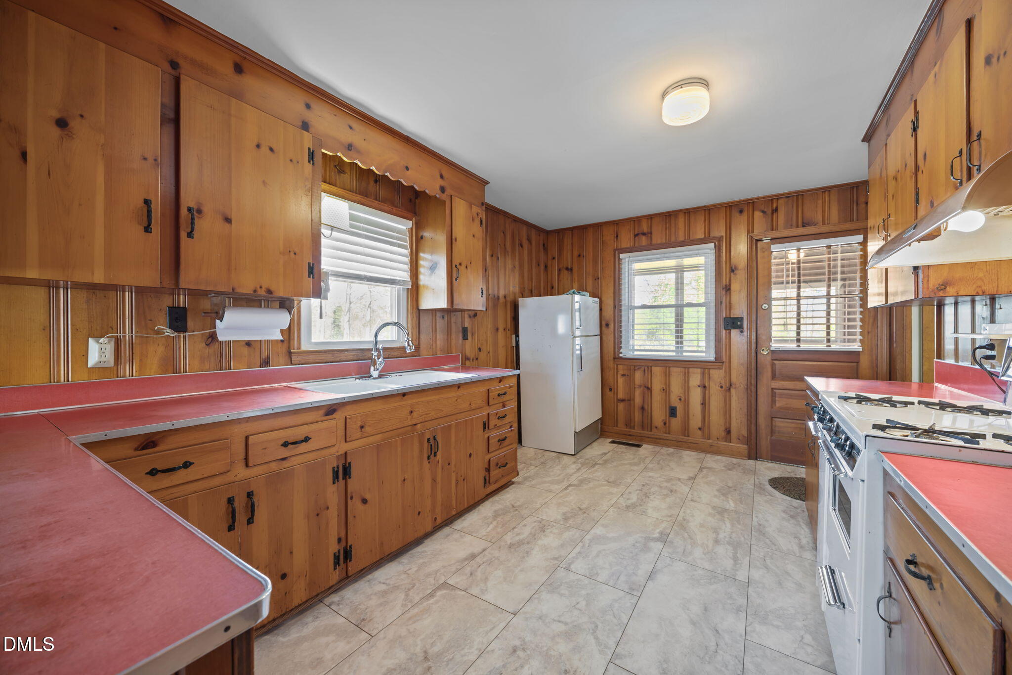 400 Grovemont Road Raleigh, NC 27603 - Photo 9 of 34 9-web-or-mls-IMG_1551