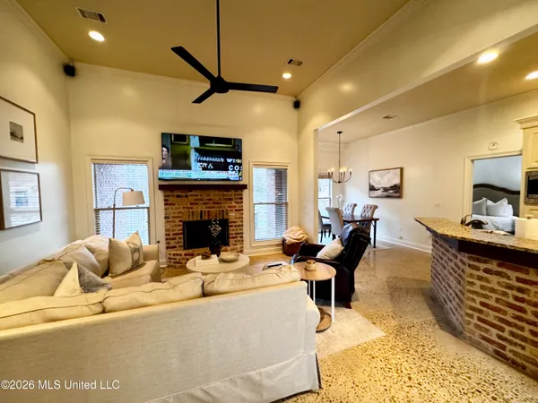 $299,000 | 148 West Pinebrook Drive, Brandon, MS 39047