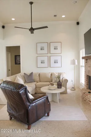 $299,000 | 148 West Pinebrook Drive, Brandon, MS 39047