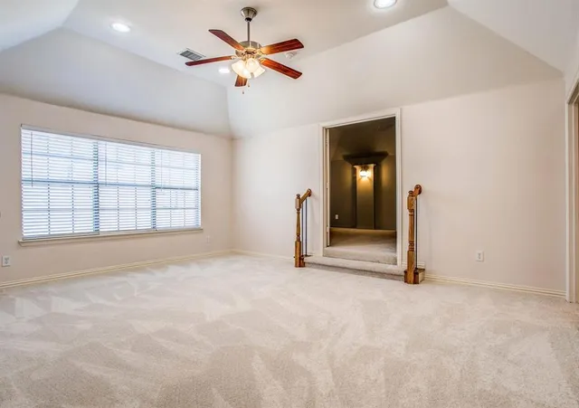 en view of an empty room with a window