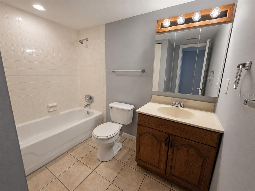 940 Lake Destiny Road, Unit G Altamonte Springs, FL 32714 - Photo 14 of 14 Gallery Image 14