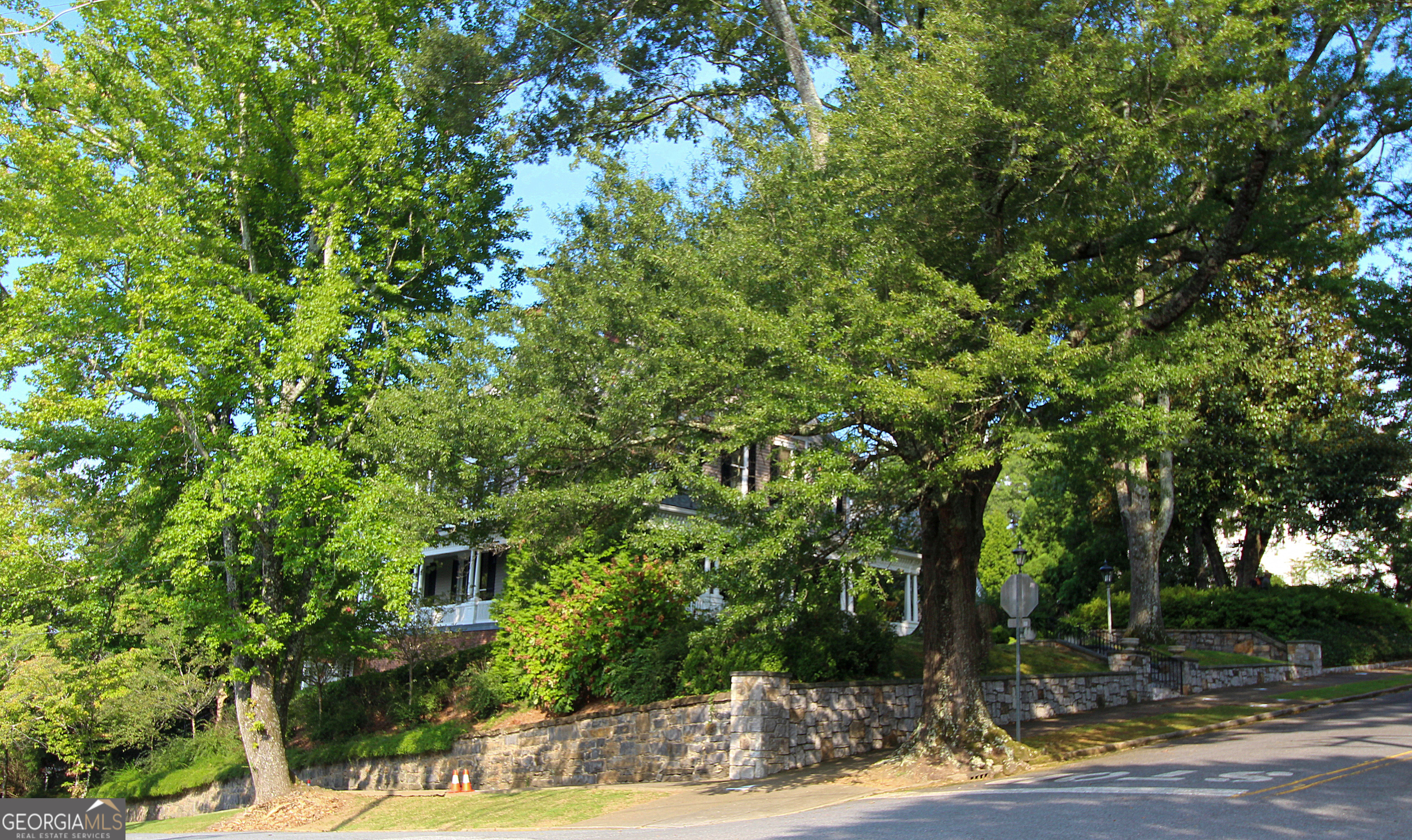 320 East 3rd Avenue Rome, GA 30161 - Photo 14 of 152