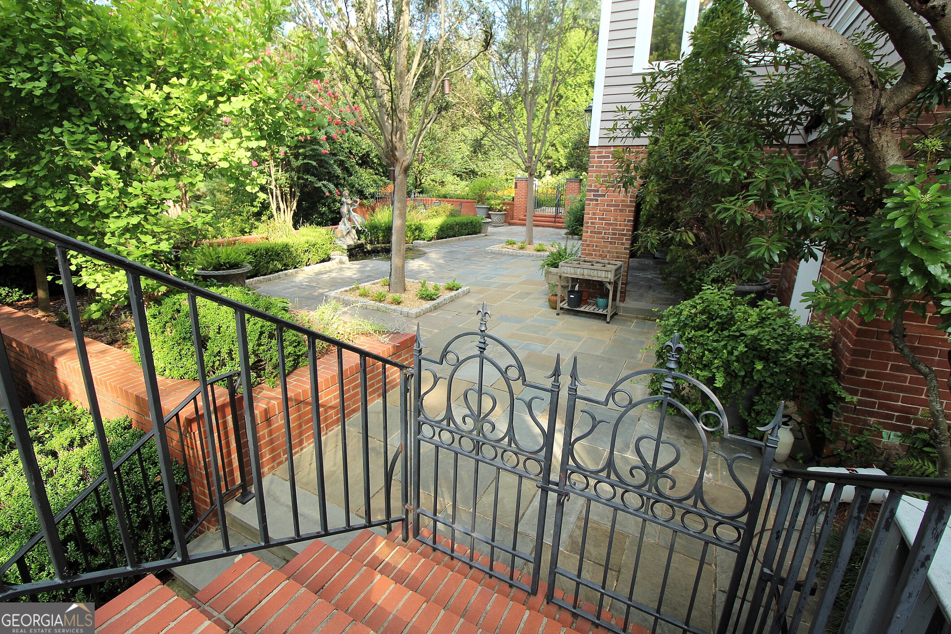 320 East 3rd Avenue Rome, GA 30161 - Photo 17 of 152