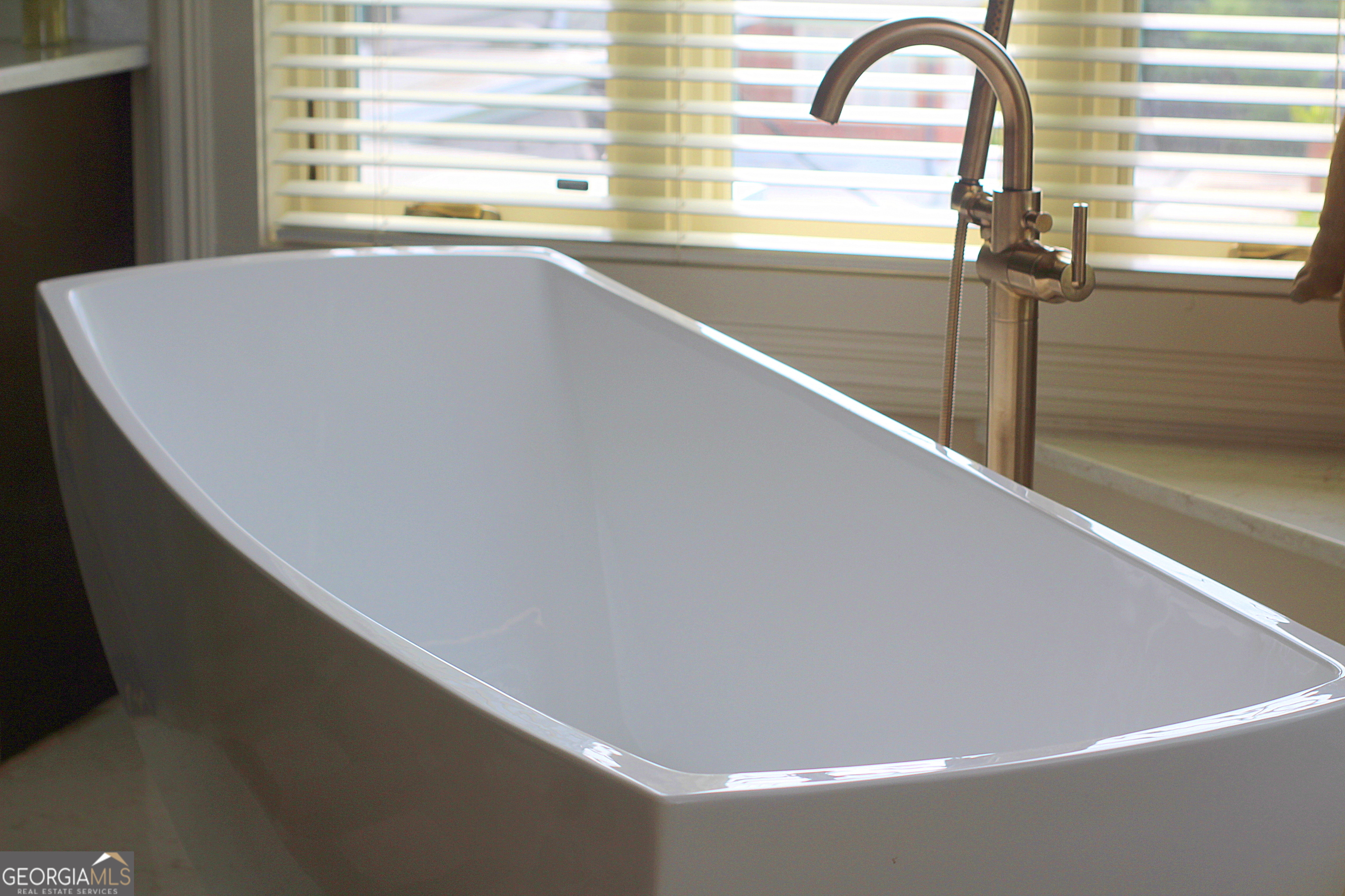 320 East 3rd Avenue Rome, GA 30161 - Photo 81 of 152 a view of a bathtub in a room
