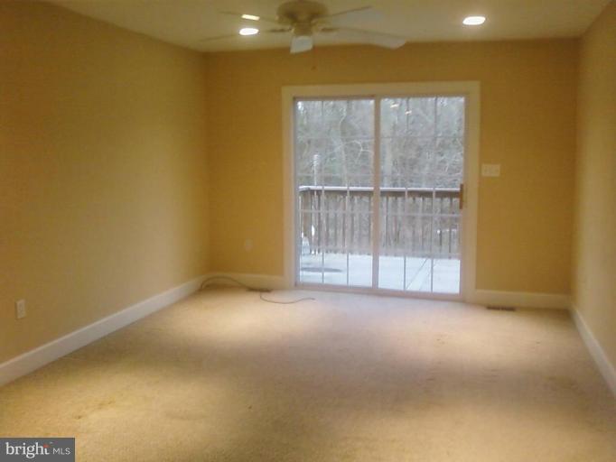 510 North Forrest Street Ranson, WV 25438 - Photo 2 of 6 Family Room