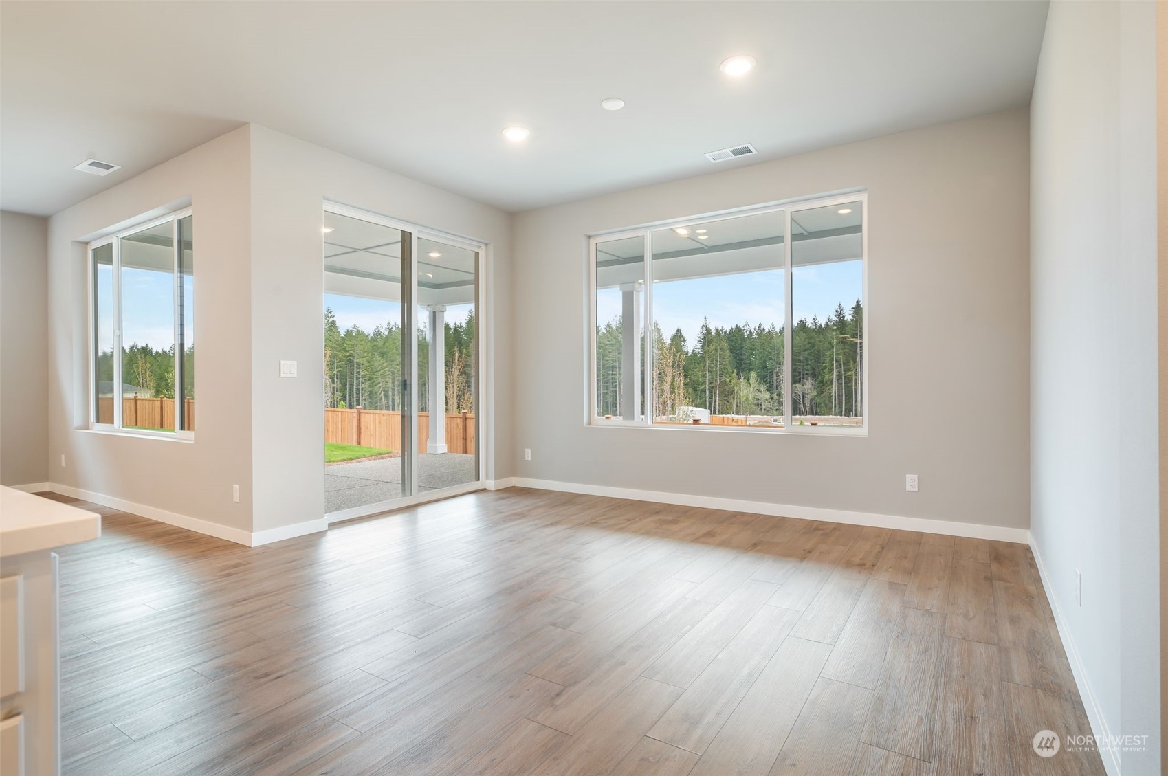 5511 Kinross Rd Port Orchard Southwest, Unit 108 Port Orchard, WA 98367 - Photo 4 of 27 Gallery Image 4
