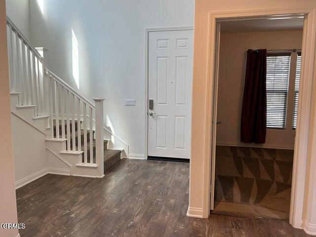 668 Owens River Drive Oxnard, CA 93036 - Photo 5 of 10 a view of entryway with wooden floor