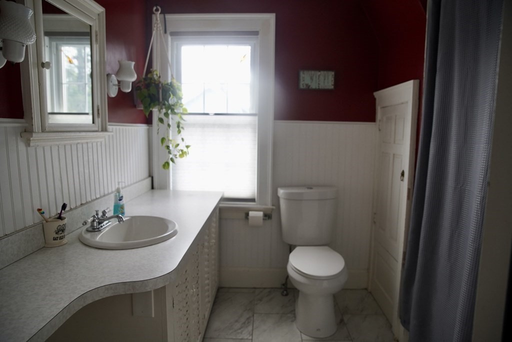 61 Silver Street Greenfield, MA 01301 - Photo 24 of 31
