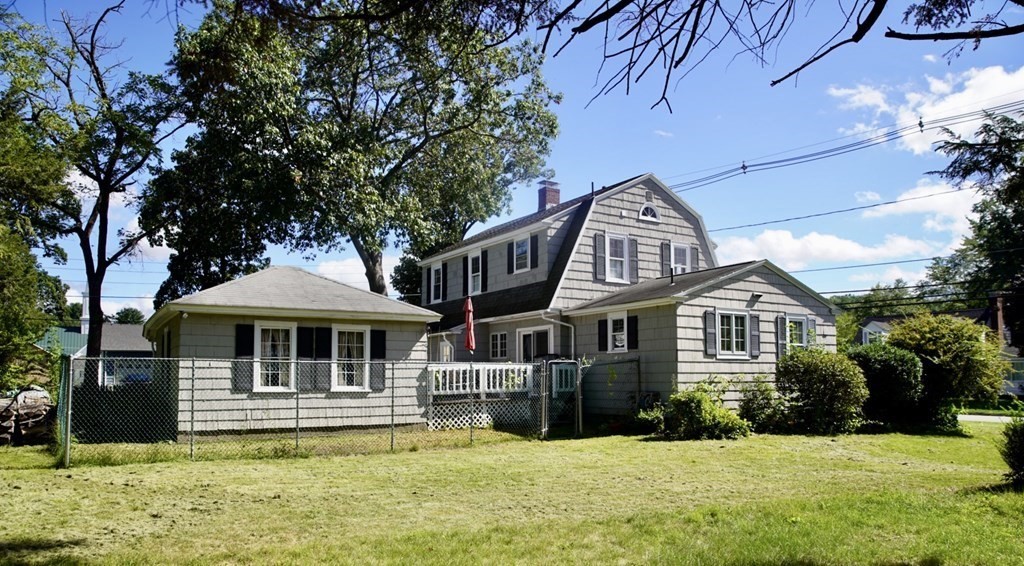 61 Silver Street Greenfield, MA 01301 - Photo 6 of 31