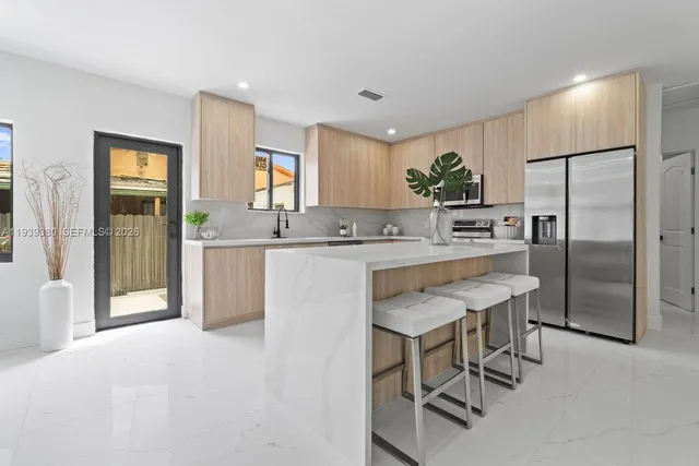 $1,250,000 | 1741 Southwest 17th Court, Miami, FL 33145