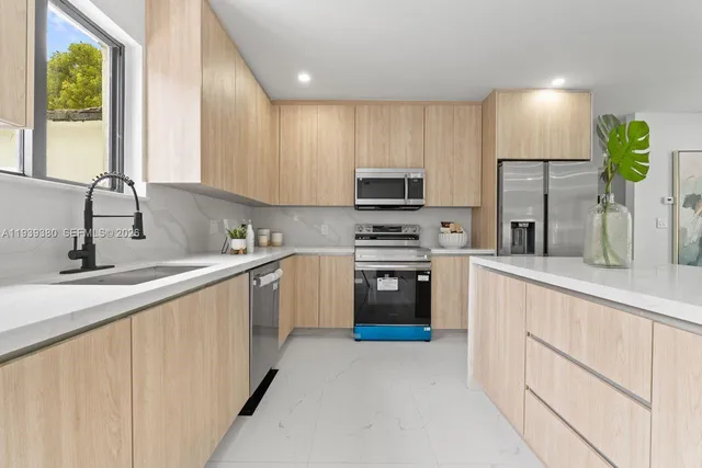 $1,250,000 | 1741 Southwest 17th Court, Miami, FL 33145