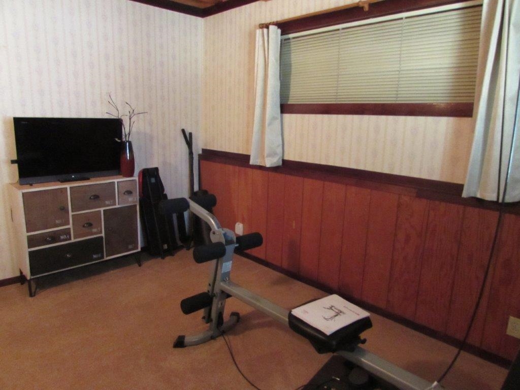 154 South Landing Road Crowley Lake, CA 93546 - Photo 21 of 27 a view of a workspace with furniture