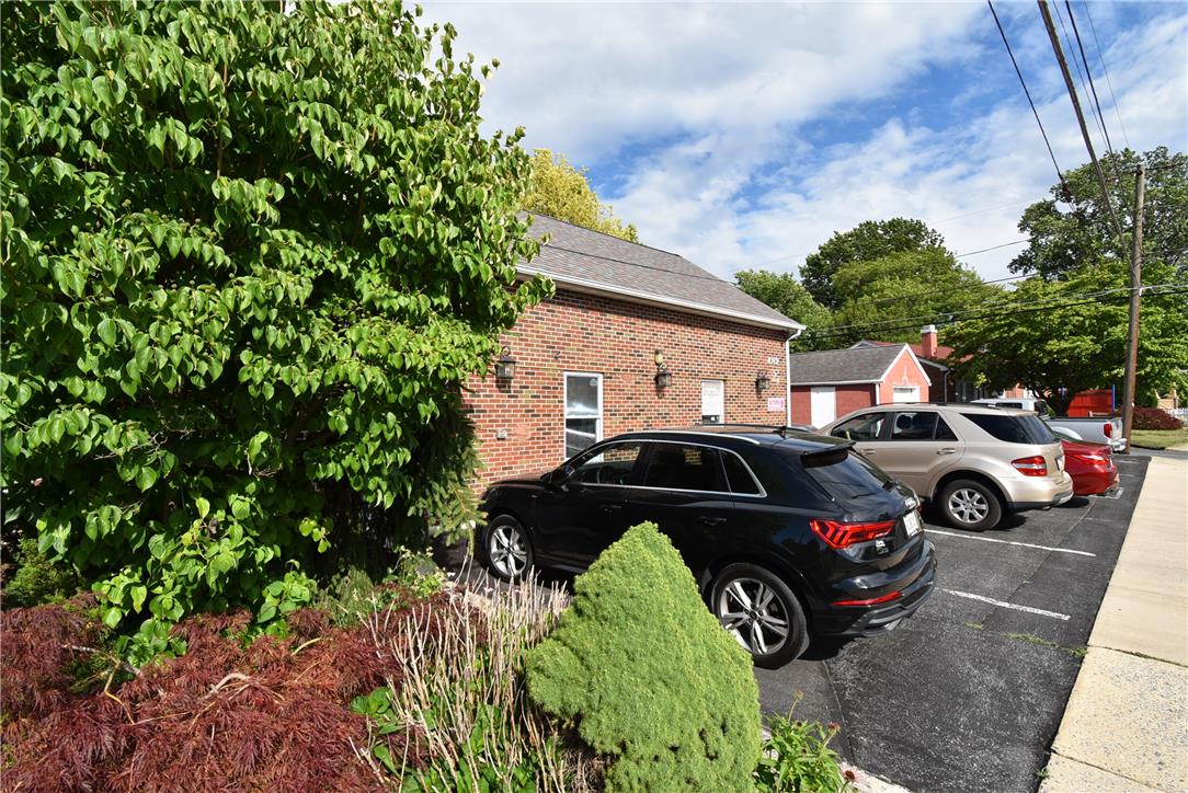 424 Grape Street Whitehall, PA 18052 - Photo 4 of 56 6 Parking nestled amongst mature landscaping.