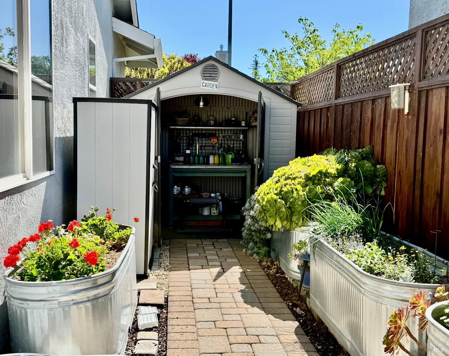 844 Signorelli Circle St. Helena, CA 94574 - Photo 25 of 32 a front view of a house with a yard