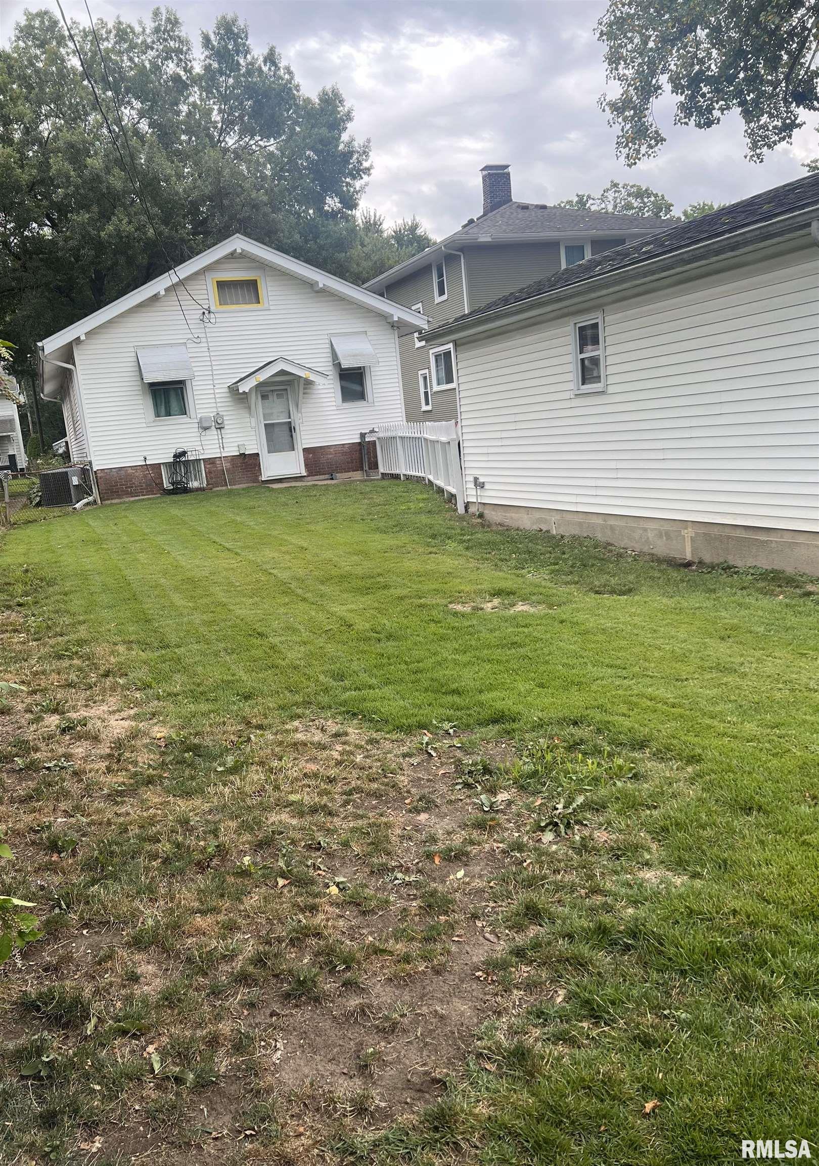 837 South Columbia Avenue Springfield, IL 62704 - Photo 13 of 14