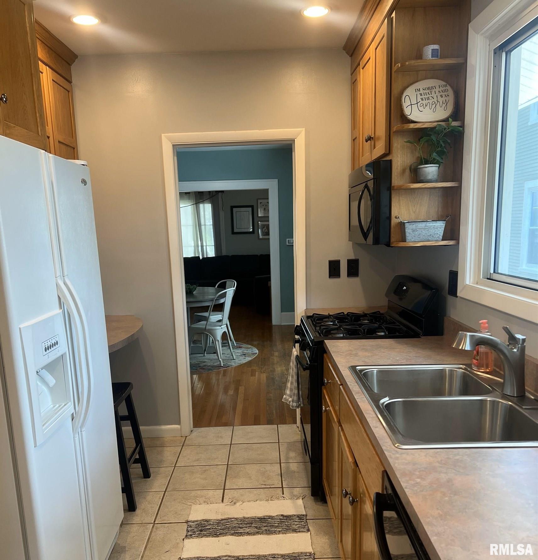 837 South Columbia Avenue Springfield, IL 62704 - Photo 5 of 14