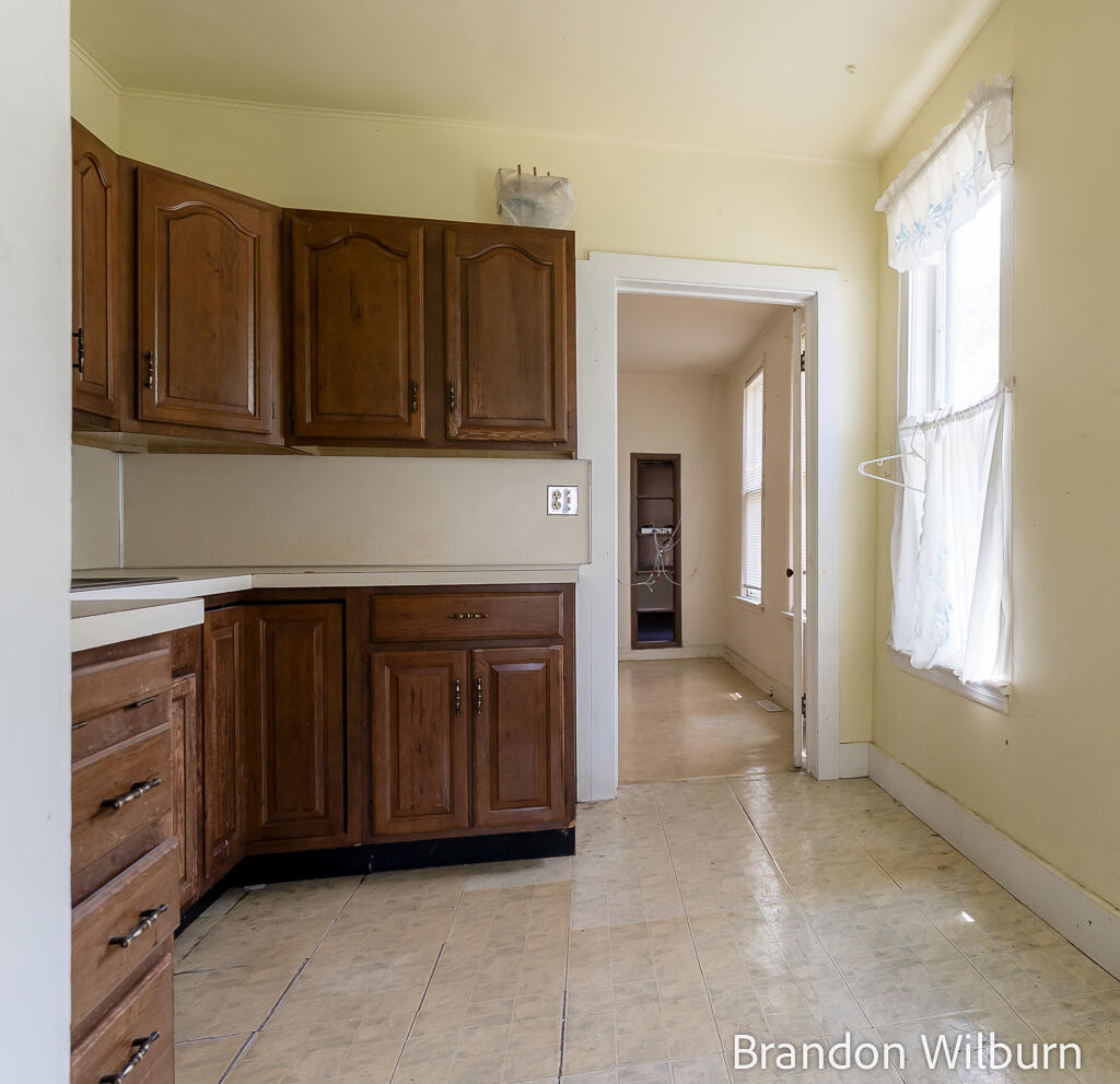3259 Maple Grove Road Muskegon, MI 49441 - Photo 17 of 36 3529MapleGroveRd-20LoRes